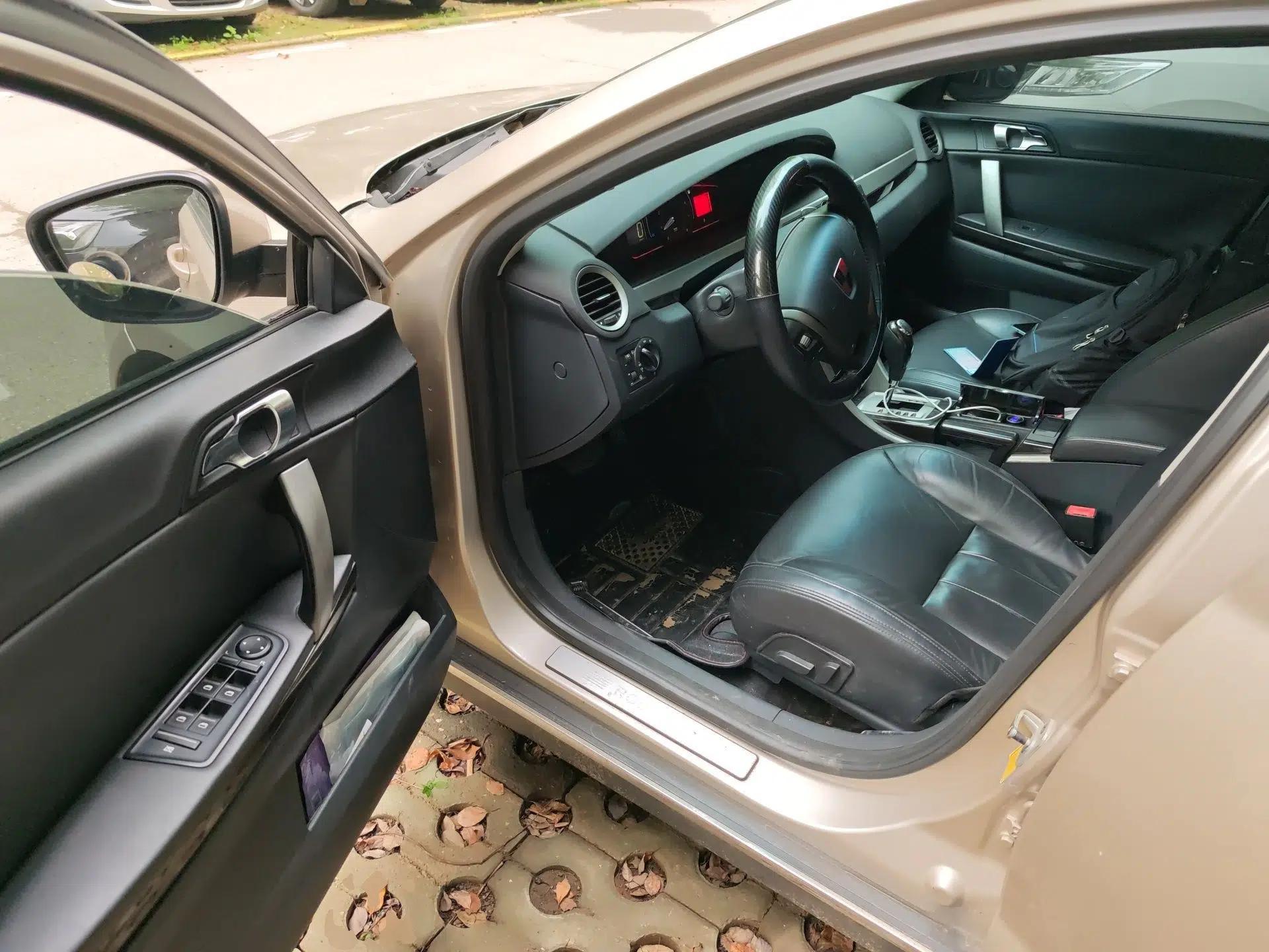 Roewe 550 2013 Classic Edition 550 1.8L Automatic Luxury Model — миниатюра 17