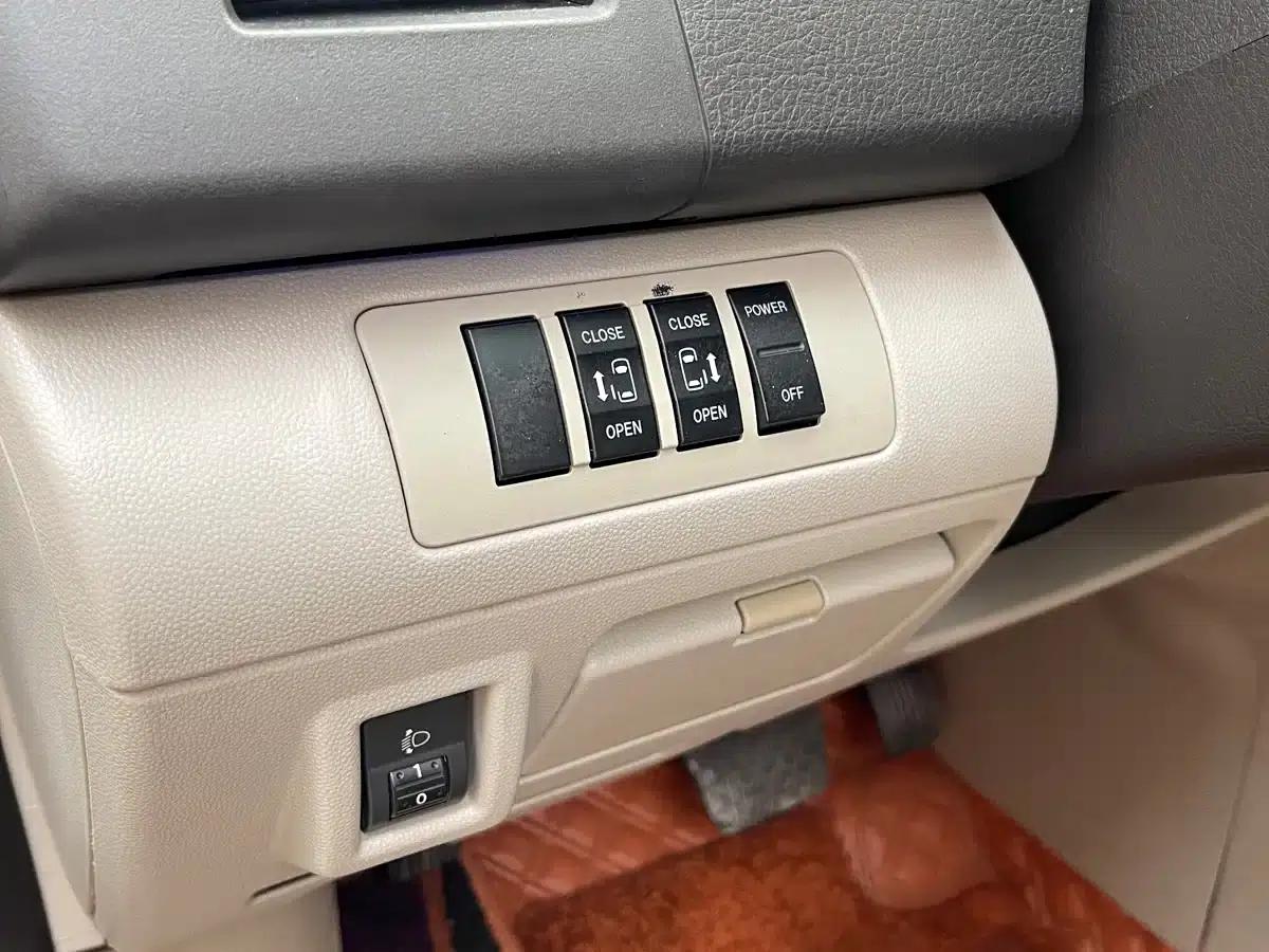 Mazda 8 2013 2.5L Supreme Edition — миниатюра 8