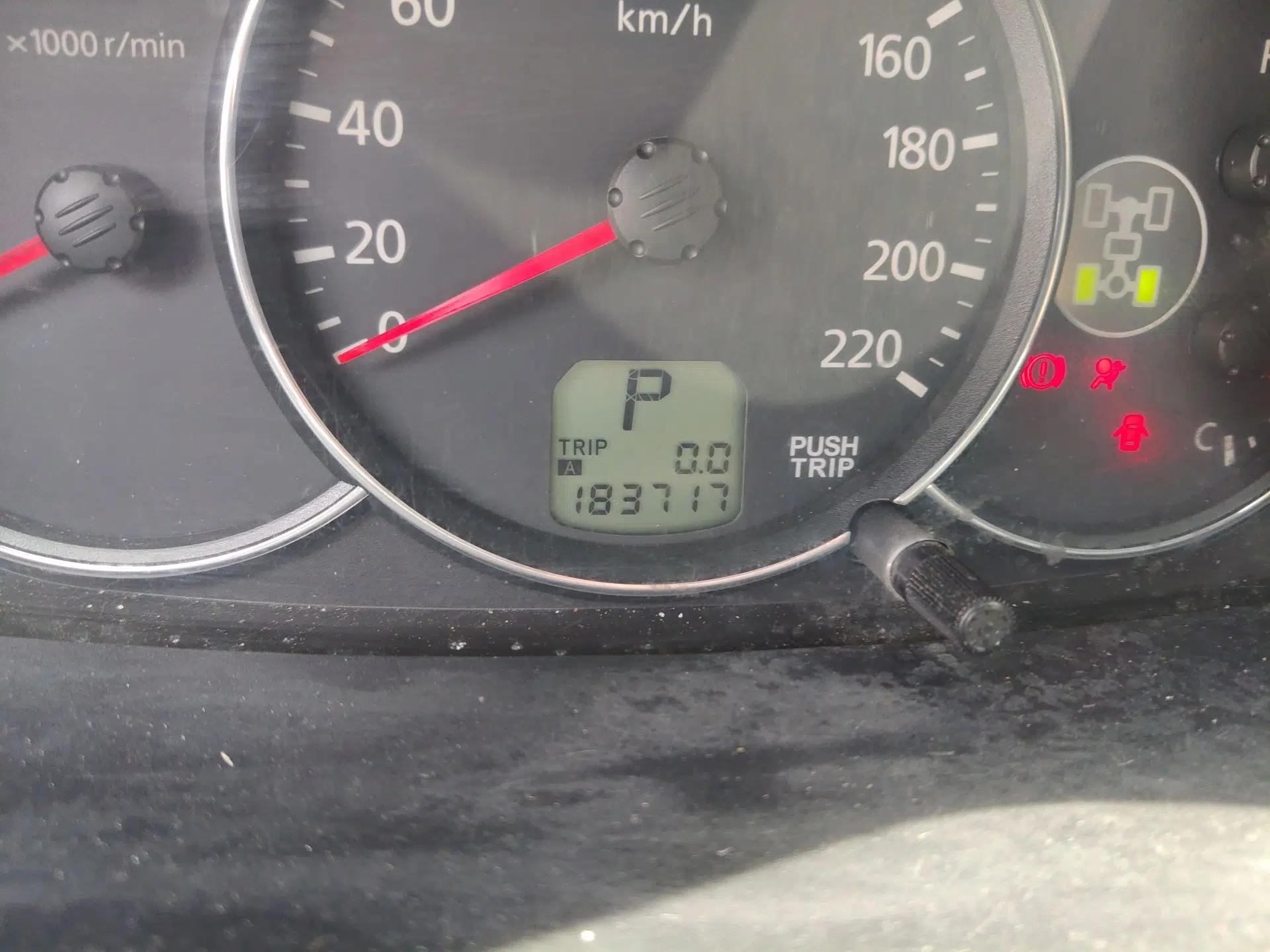 Mitsubishi Pajero Sport 2011 3.0L Luxury Navigation Edition — миниатюра 13