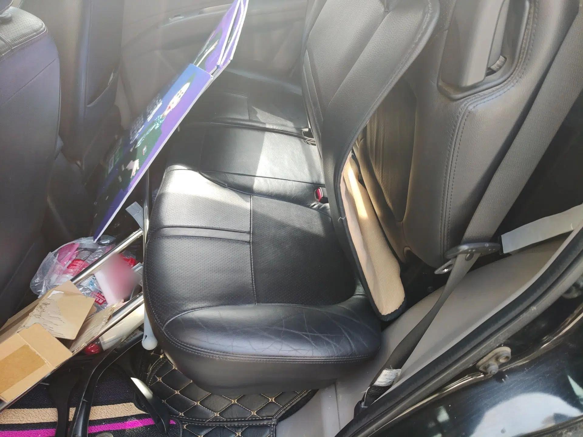 Mitsubishi Pajero Sport 2011 3.0L Luxury Navigation Edition — миниатюра 18