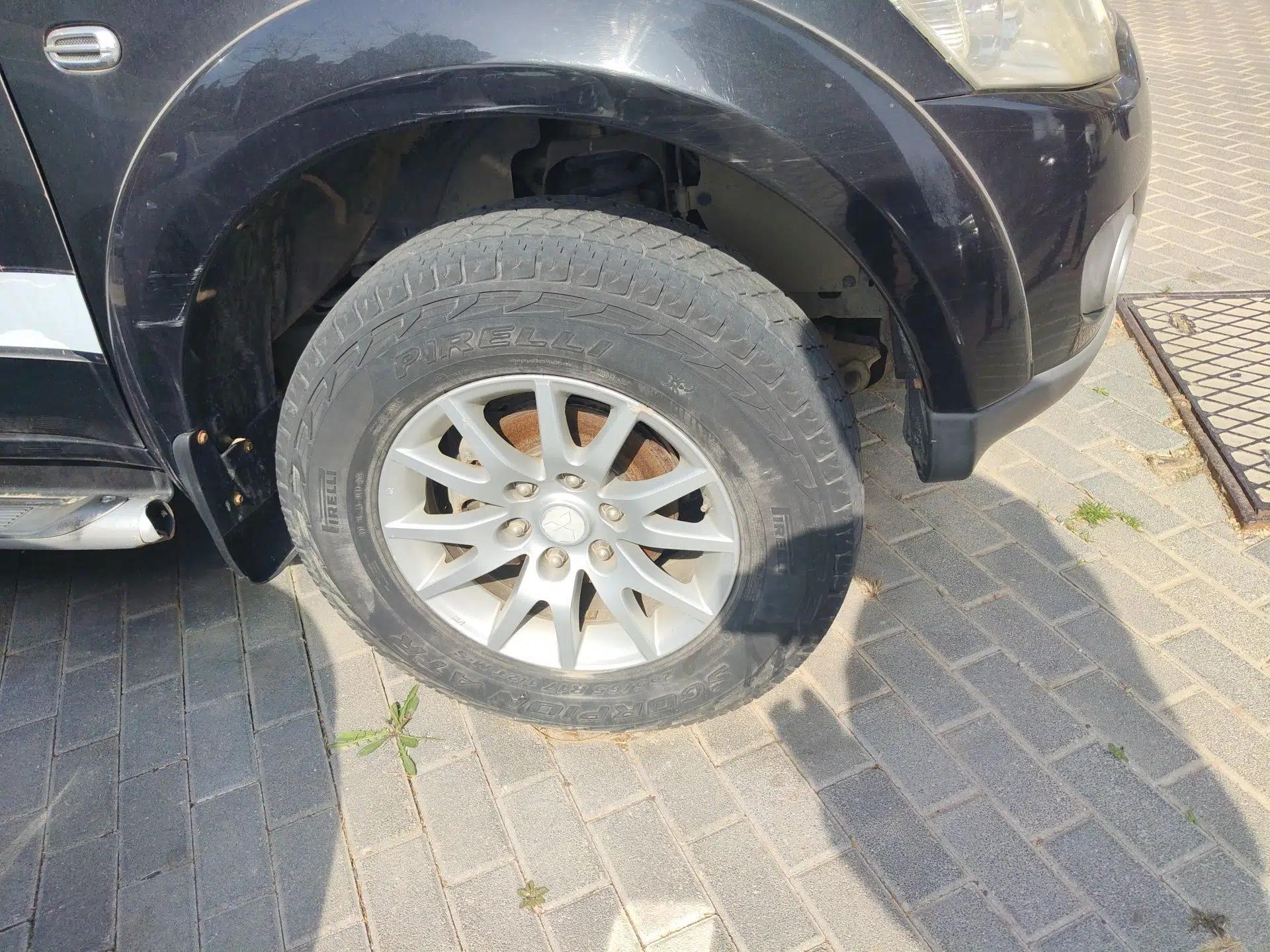 Mitsubishi Pajero Sport 2011 3.0L Luxury Navigation Edition — миниатюра 8