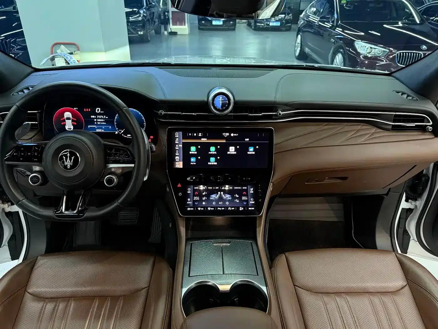 2023 Grecale 2.0T GT — миниатюра 16