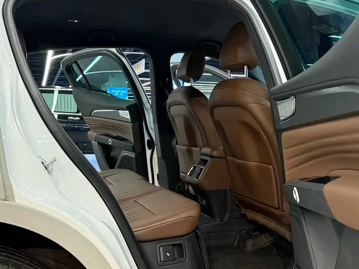 2023 Grecale 2.0T GT — миниатюра 22