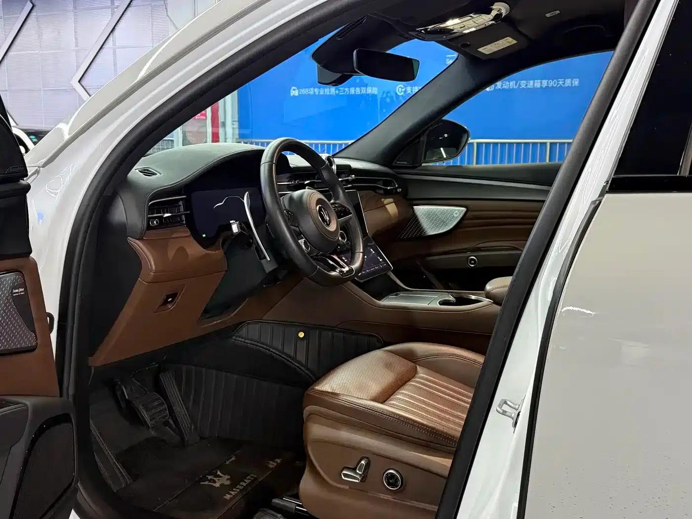 2023 Grecale 2.0T GT — миниатюра 4