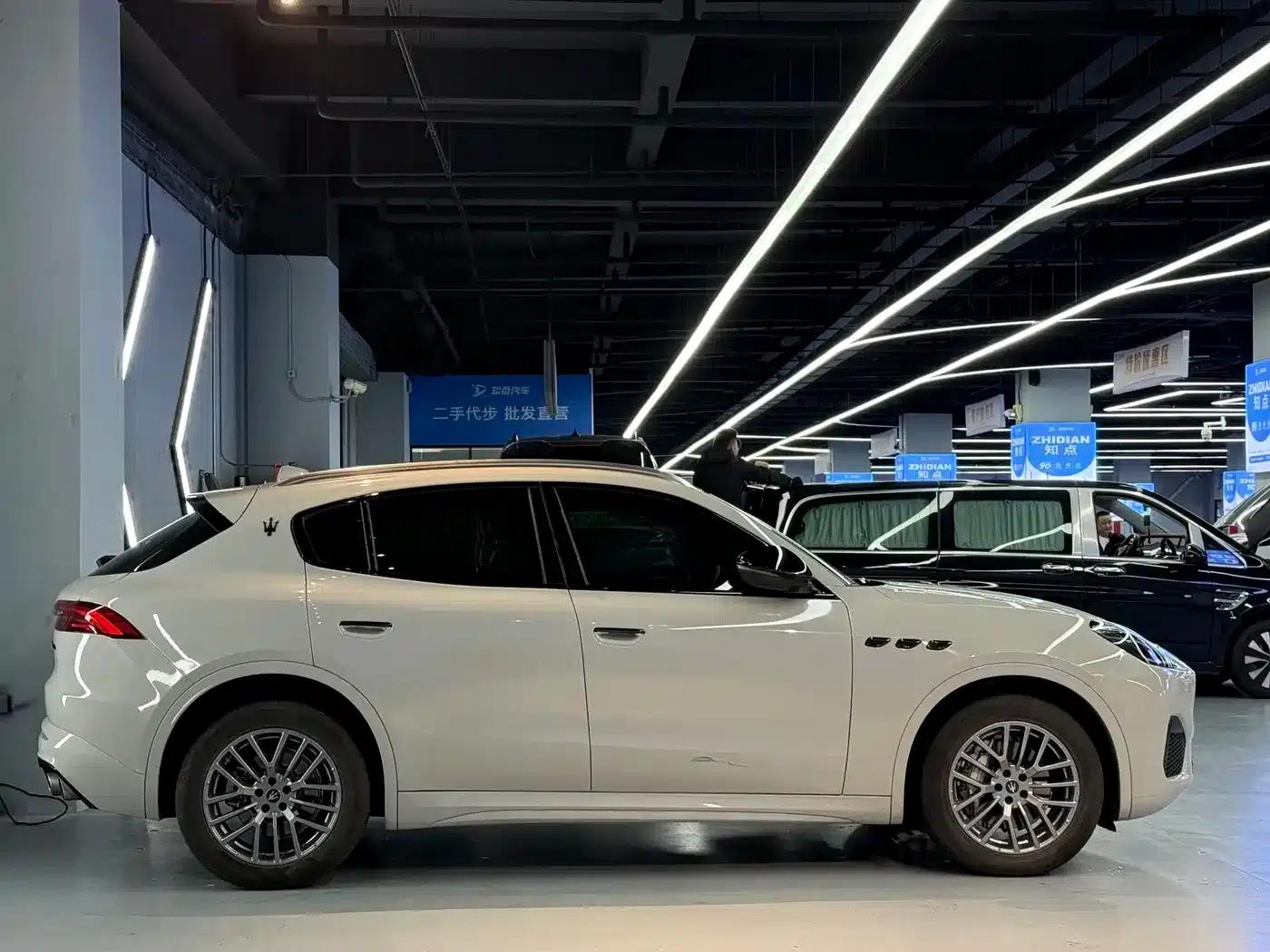 2023 Grecale 2.0T GT — миниатюра 8