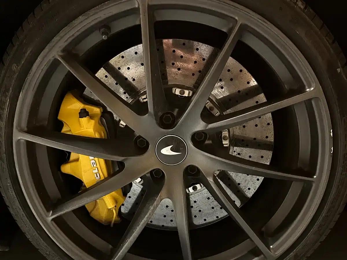 McLaren 720S 2019 4.0T Coupe — миниатюра 11