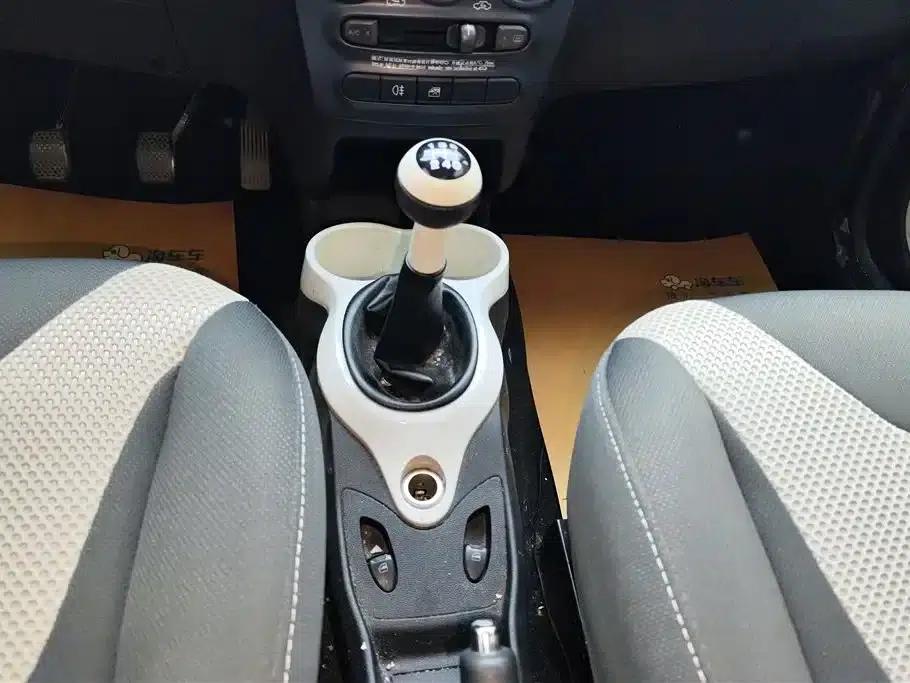 Chery QQ 2013 1.0L Manual Happy Edition — миниатюра 16