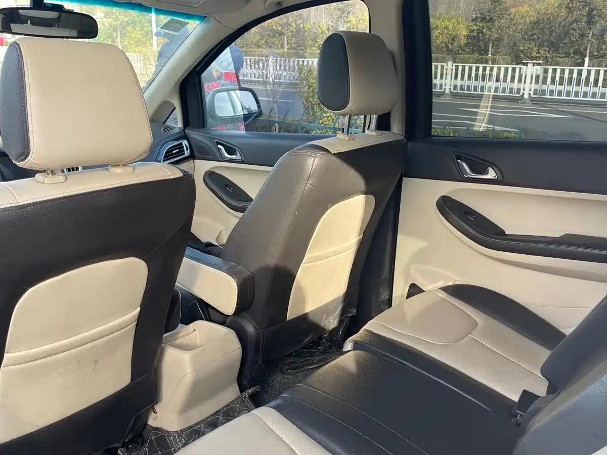 Chery Arrizo M7 2015 2.0L CVT Wide-Seat Edition (232 seats) — миниатюра 10