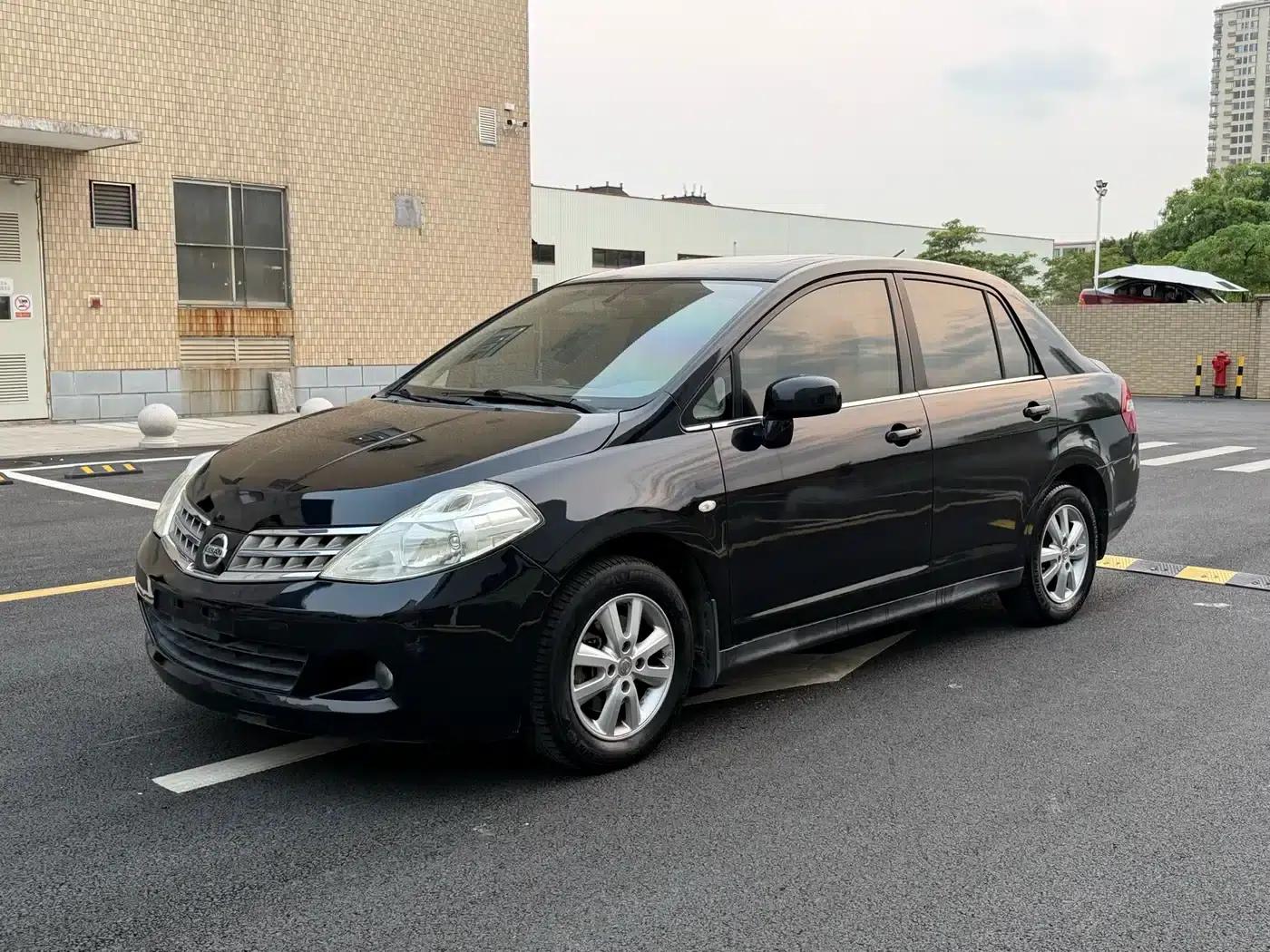 Tiida 2009 1.6L Automatic Technology Edition — миниатюра 1