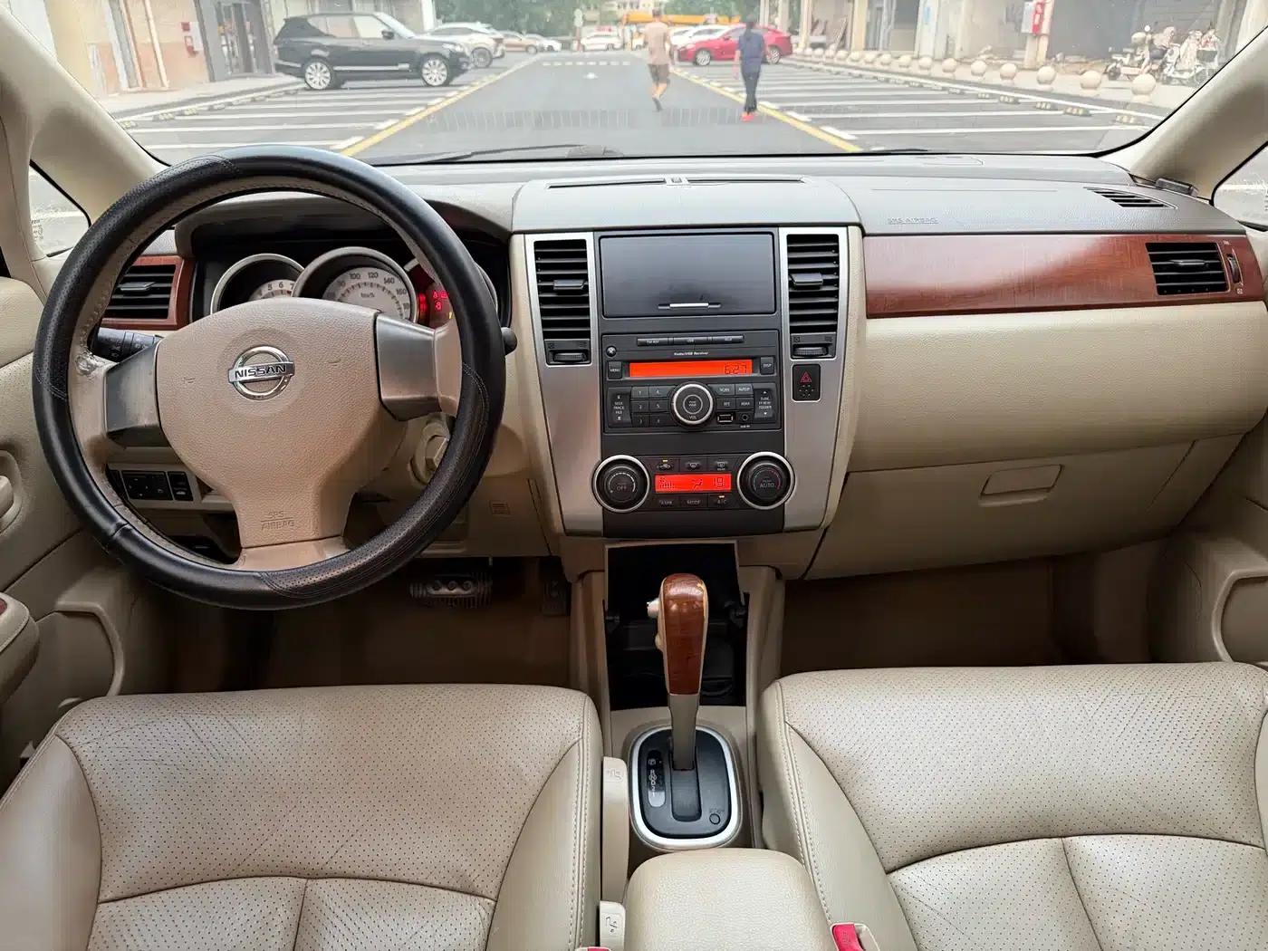 Tiida 2009 1.6L Automatic Technology Edition — миниатюра 5