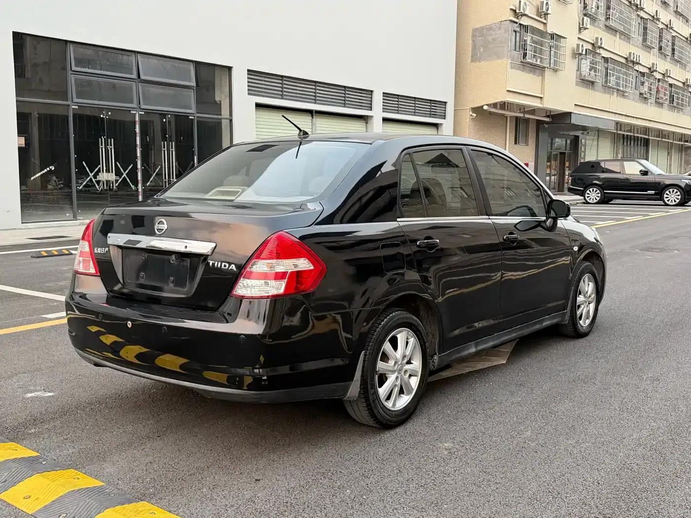 Tiida 2009 1.6L Automatic Technology Edition — миниатюра 9