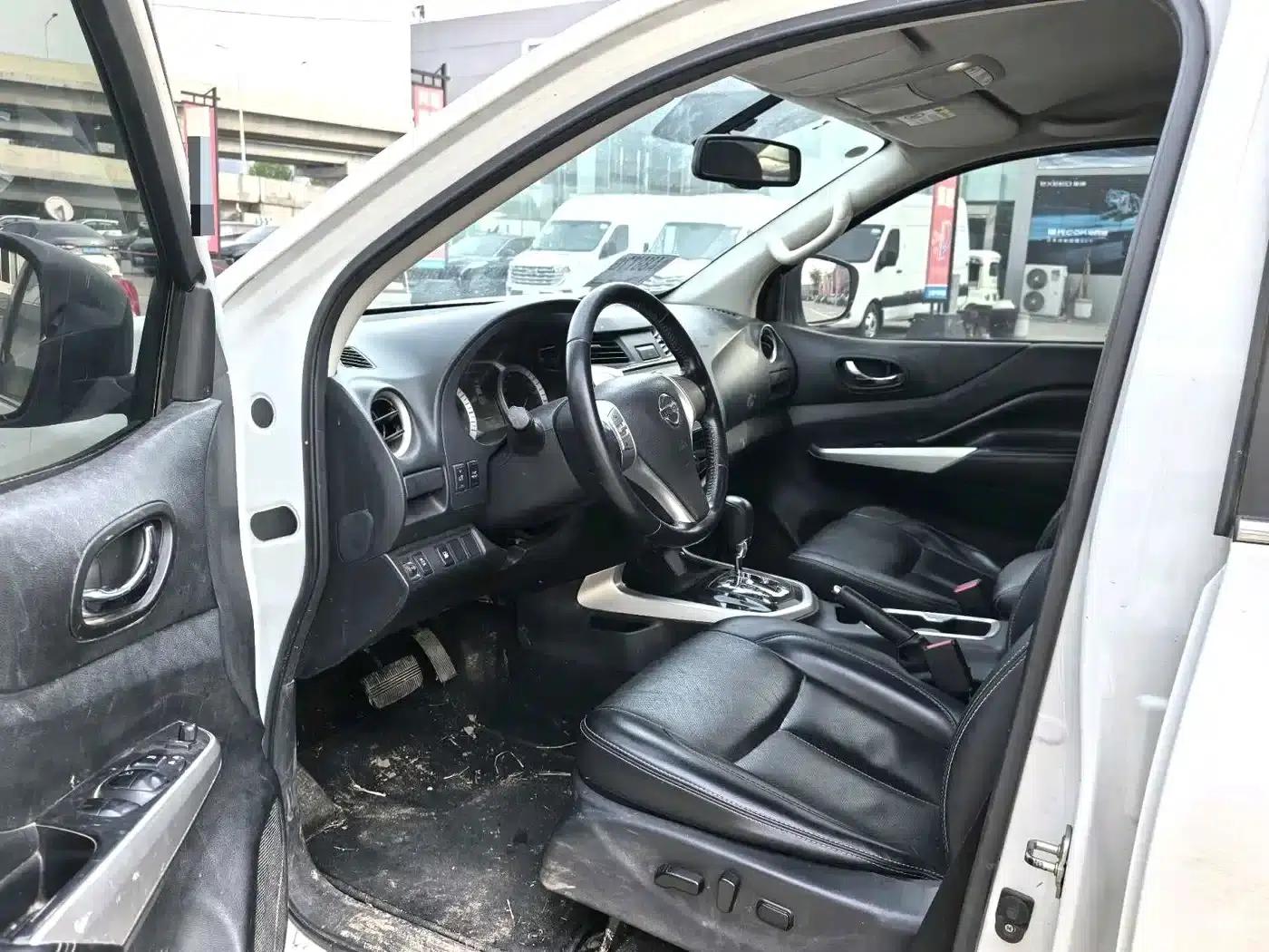 2023 Navara 2.5L Automatic 4WD Premium — миниатюра 5