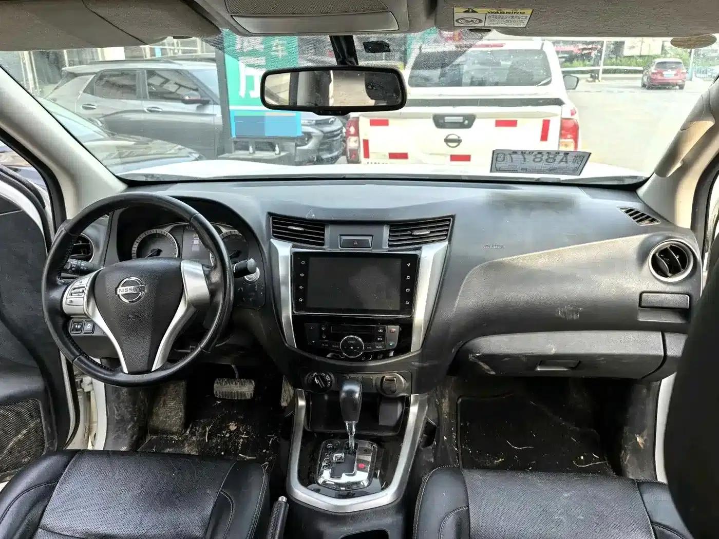 2023 Navara 2.5L Automatic 4WD Premium — миниатюра 6