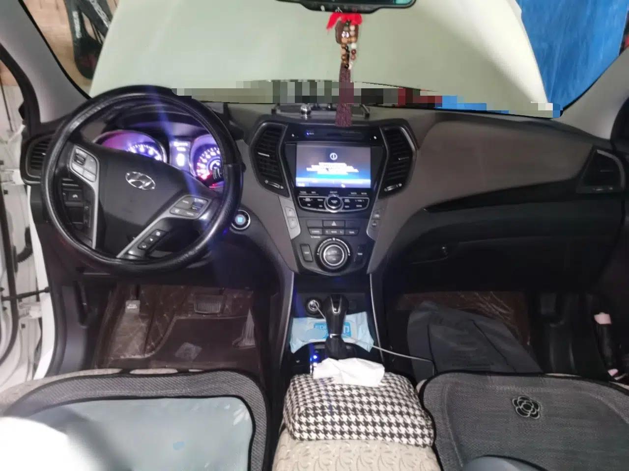 Hyundai Santa Fe Classic 2013 Facelift 3.0L 4x4 Comfort Edition with Navigation Euro IV compliant — миниатюра 10