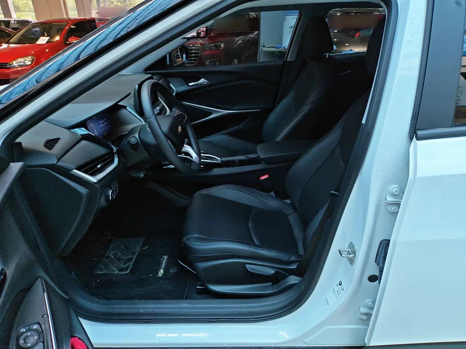Chevrolet Menlo 2023 Starry Edition — миниатюра 18