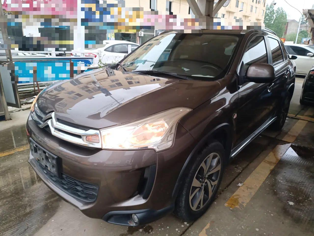 Citroen C4 Aircross 2013 2.0L Two-Wheel Drive Comfort Edition — миниатюра 1