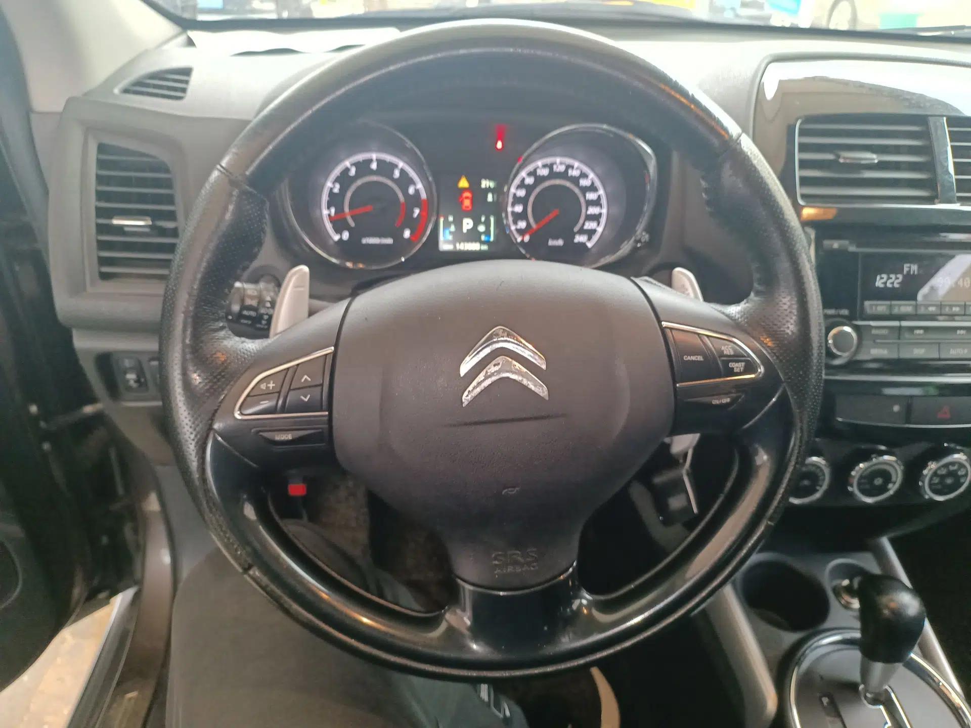 Citroen C4 Aircross 2013 2.0L Two-Wheel Drive Comfort Edition — миниатюра 14