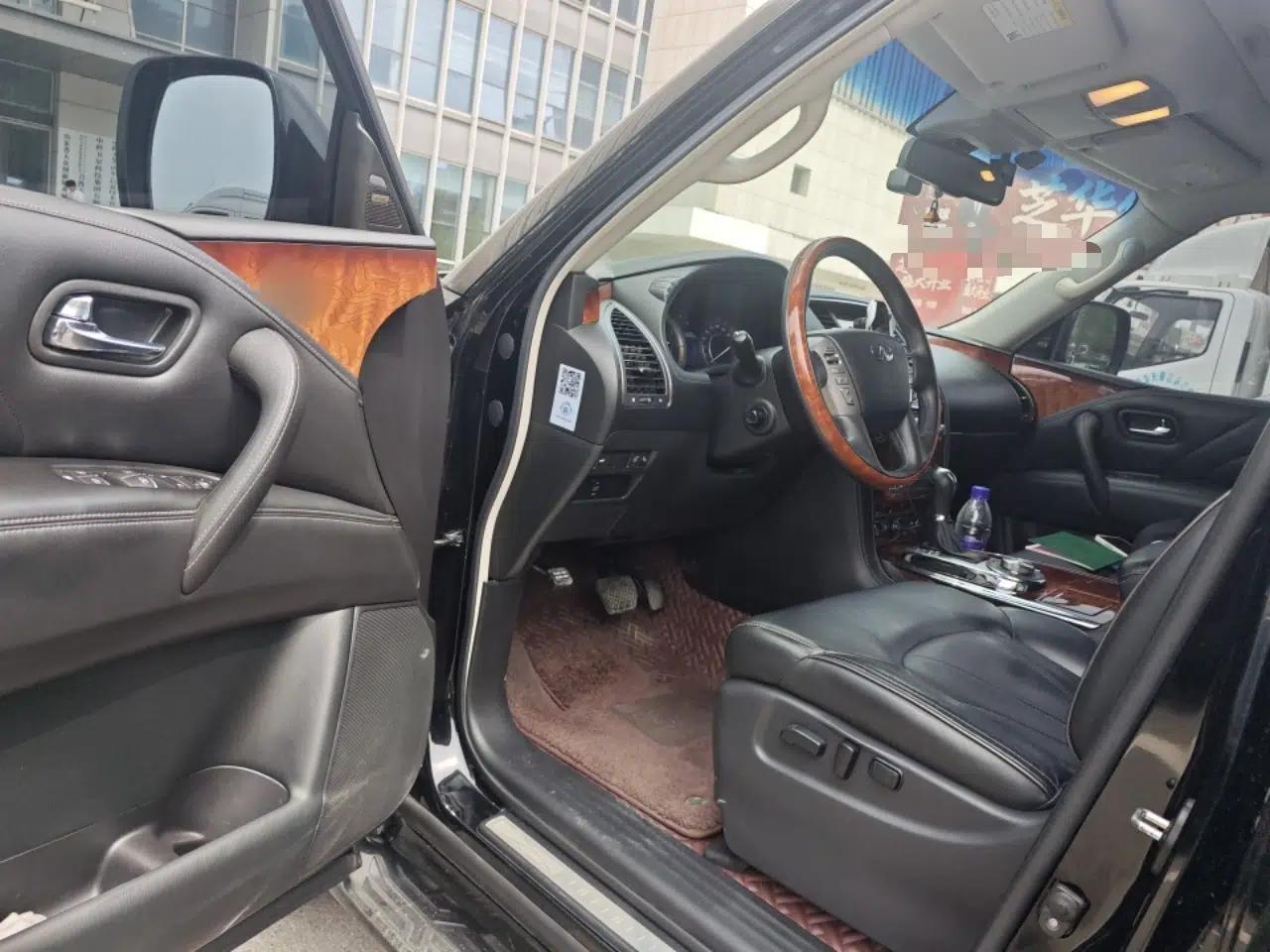 Infiniti QX80 2016 5.6L 4WD — миниатюра 17