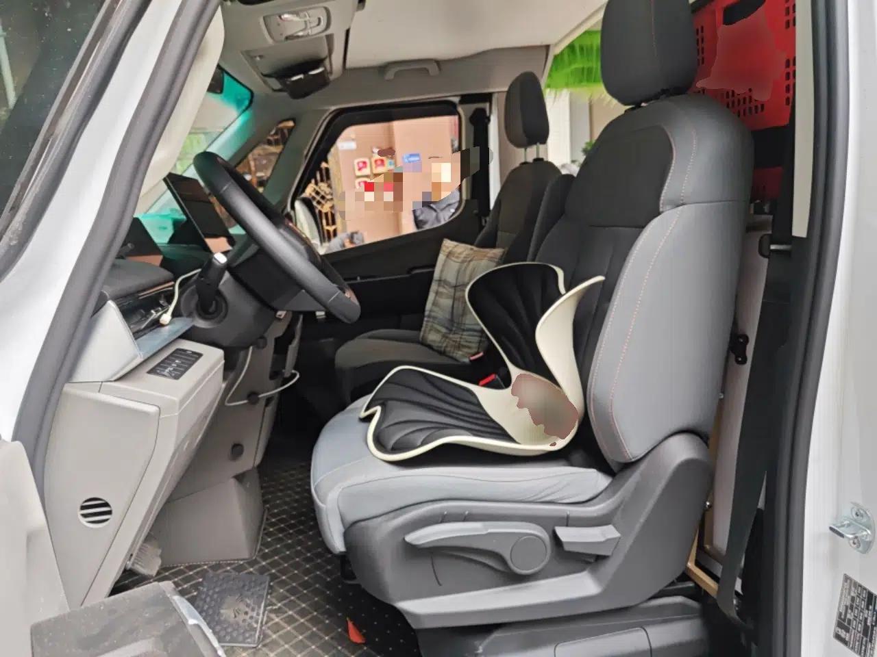 Farizon Super VAN 2025 Model, Zhifu Edition, Mid-axle High-roof, 68 kWh, Zhixin — миниатюра 16
