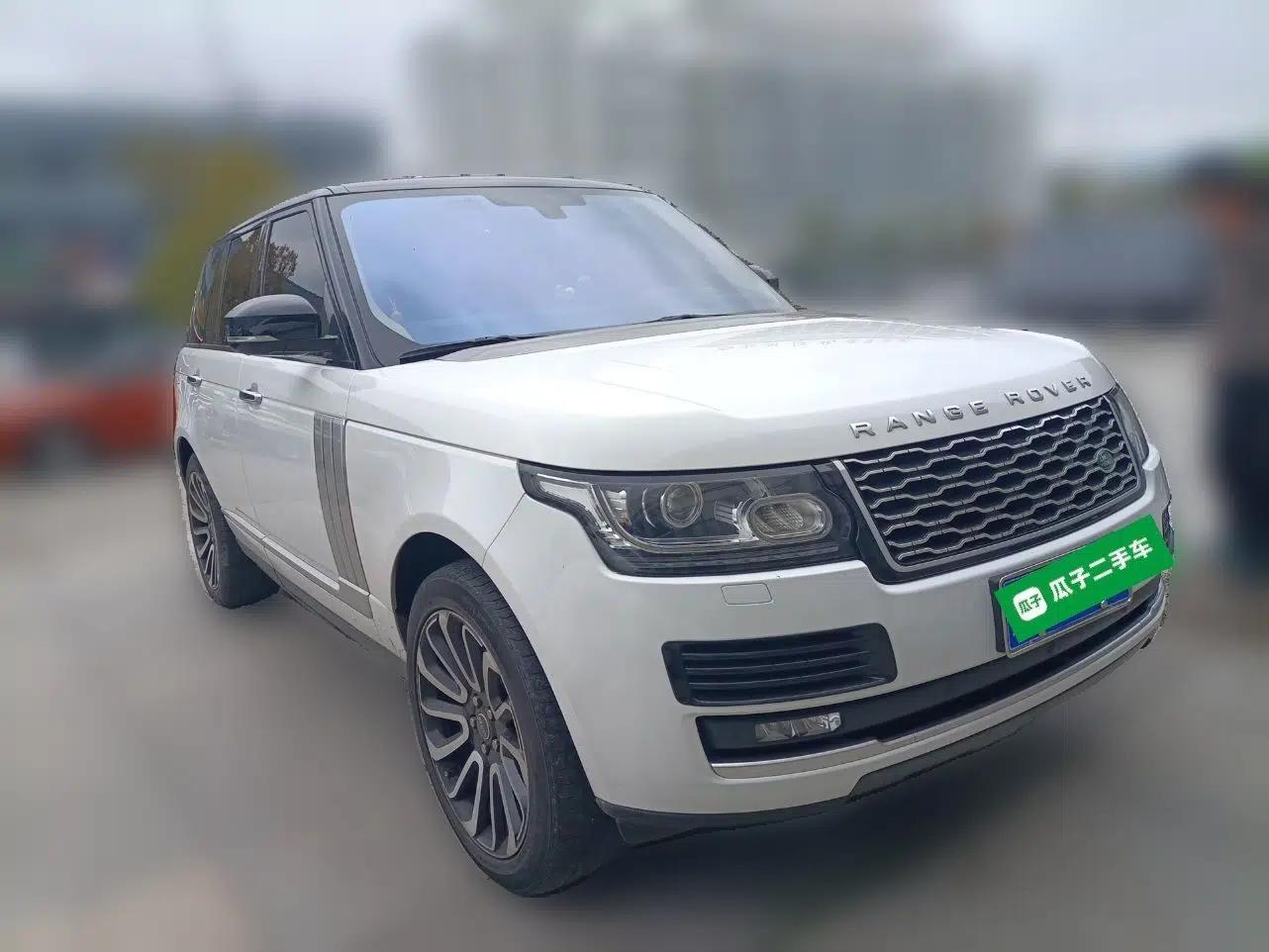 Land Rover Range Vogue 2016 3.0T Gasoline Parallel Import — миниатюра 3