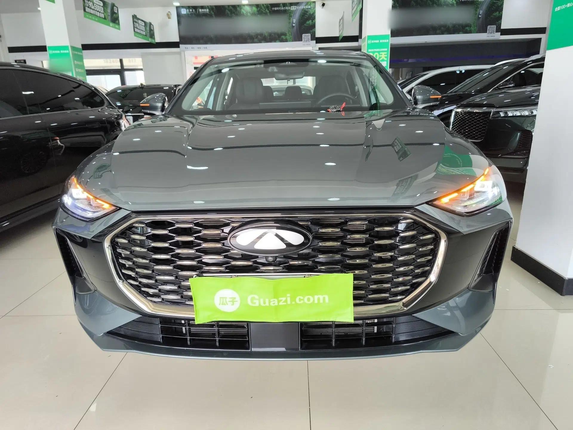 Chery Fengyun A8L 2025 1.5 TGDI 145 km Luxury Version — миниатюра 2