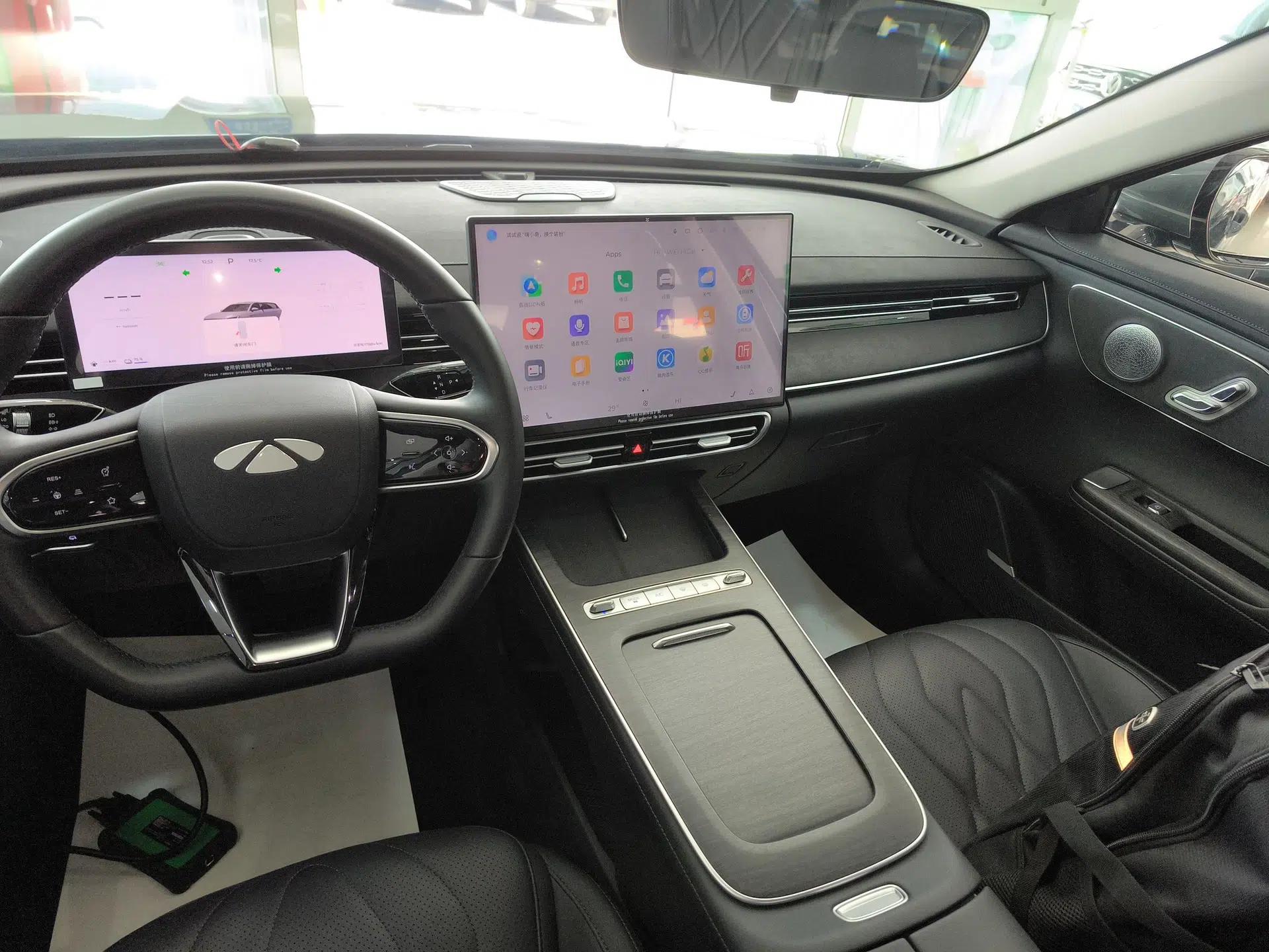 Chery Fengyun A8L 2025 1.5 TGDI 145 km Luxury Version — миниатюра 16
