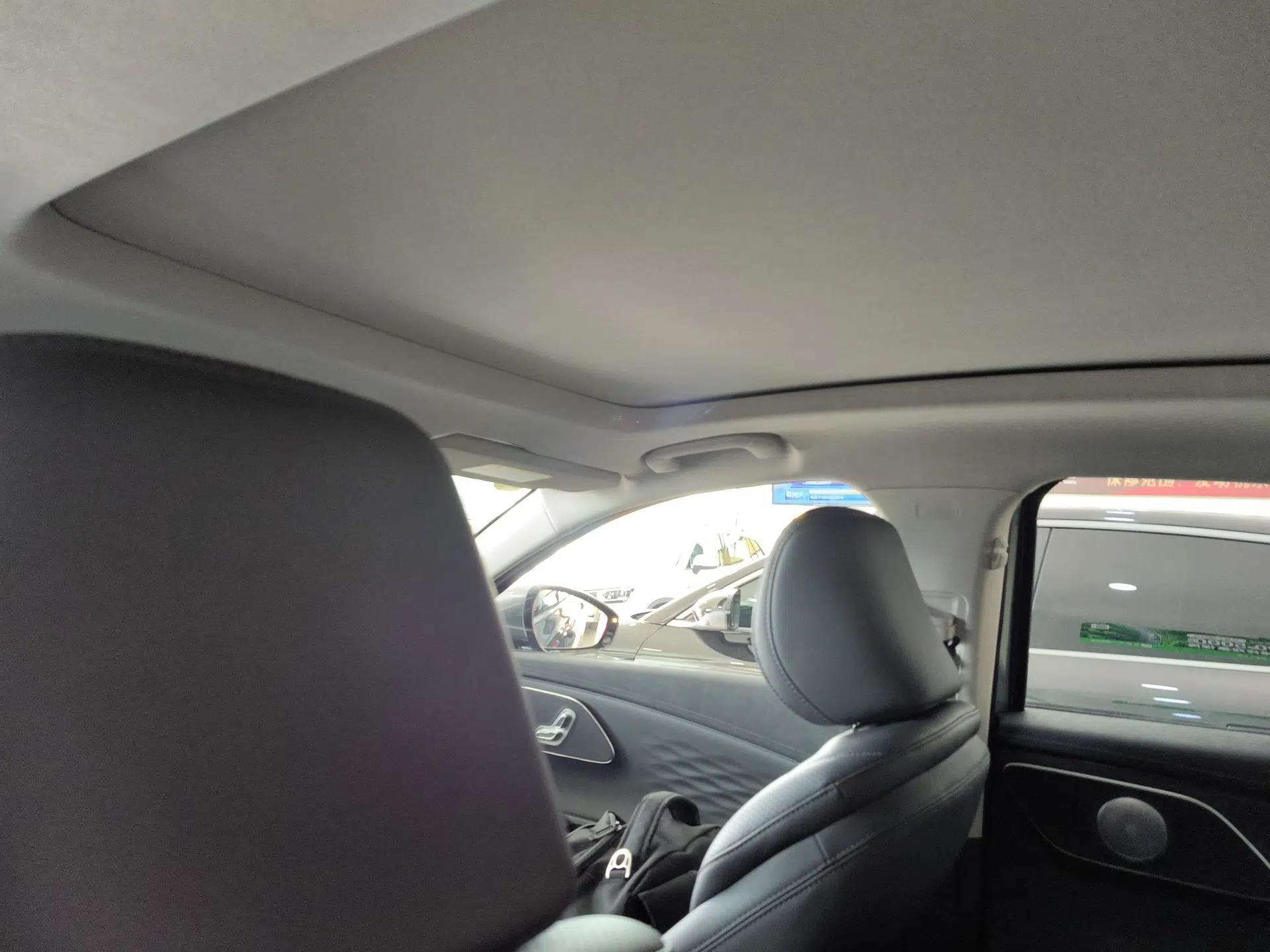 Chery Fengyun A8L 2025 1.5 TGDI 145 km Luxury Version — миниатюра 21