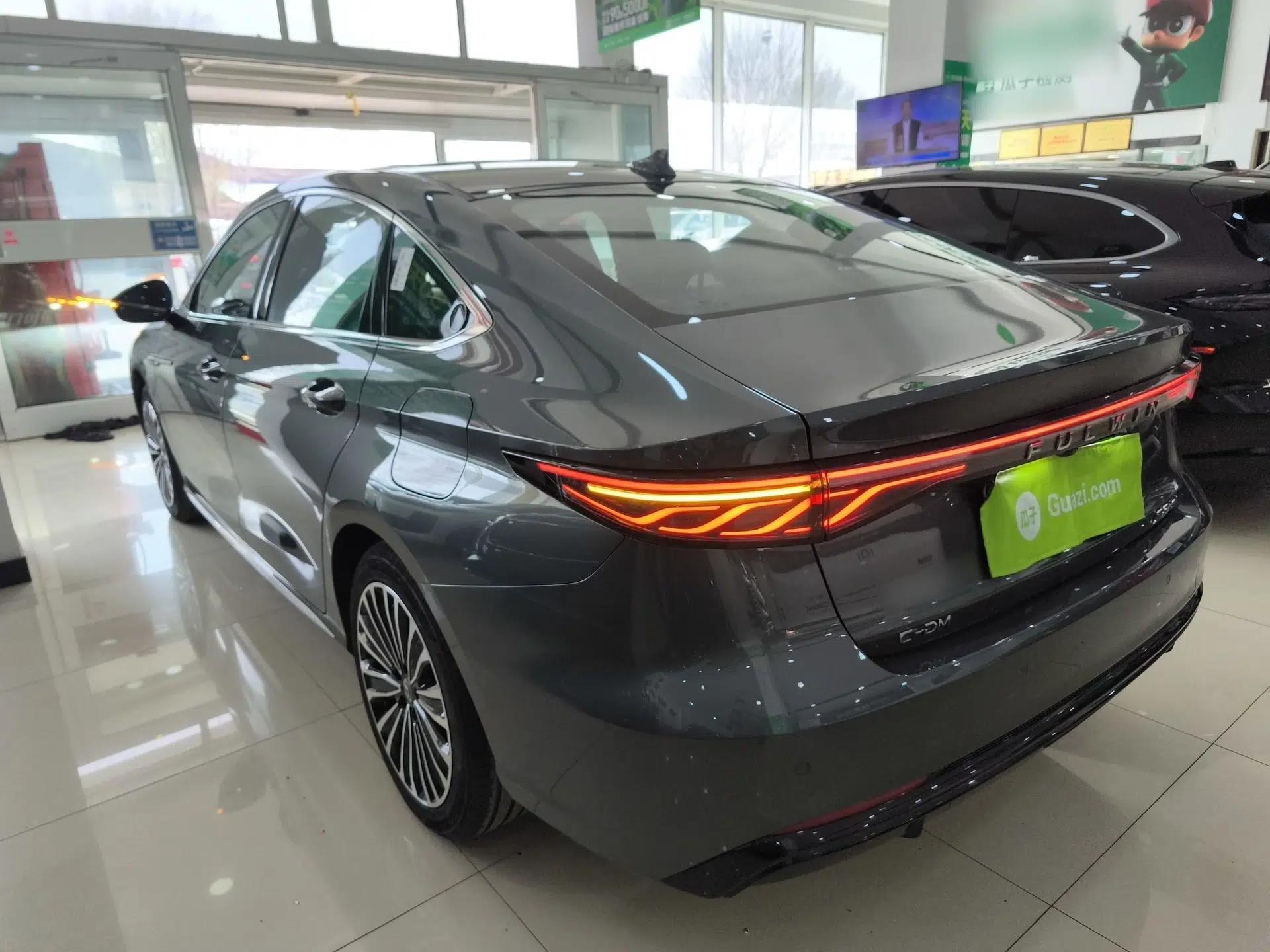 Chery Fengyun A8L 2025 1.5 TGDI 145 km Luxury Version — миниатюра 4