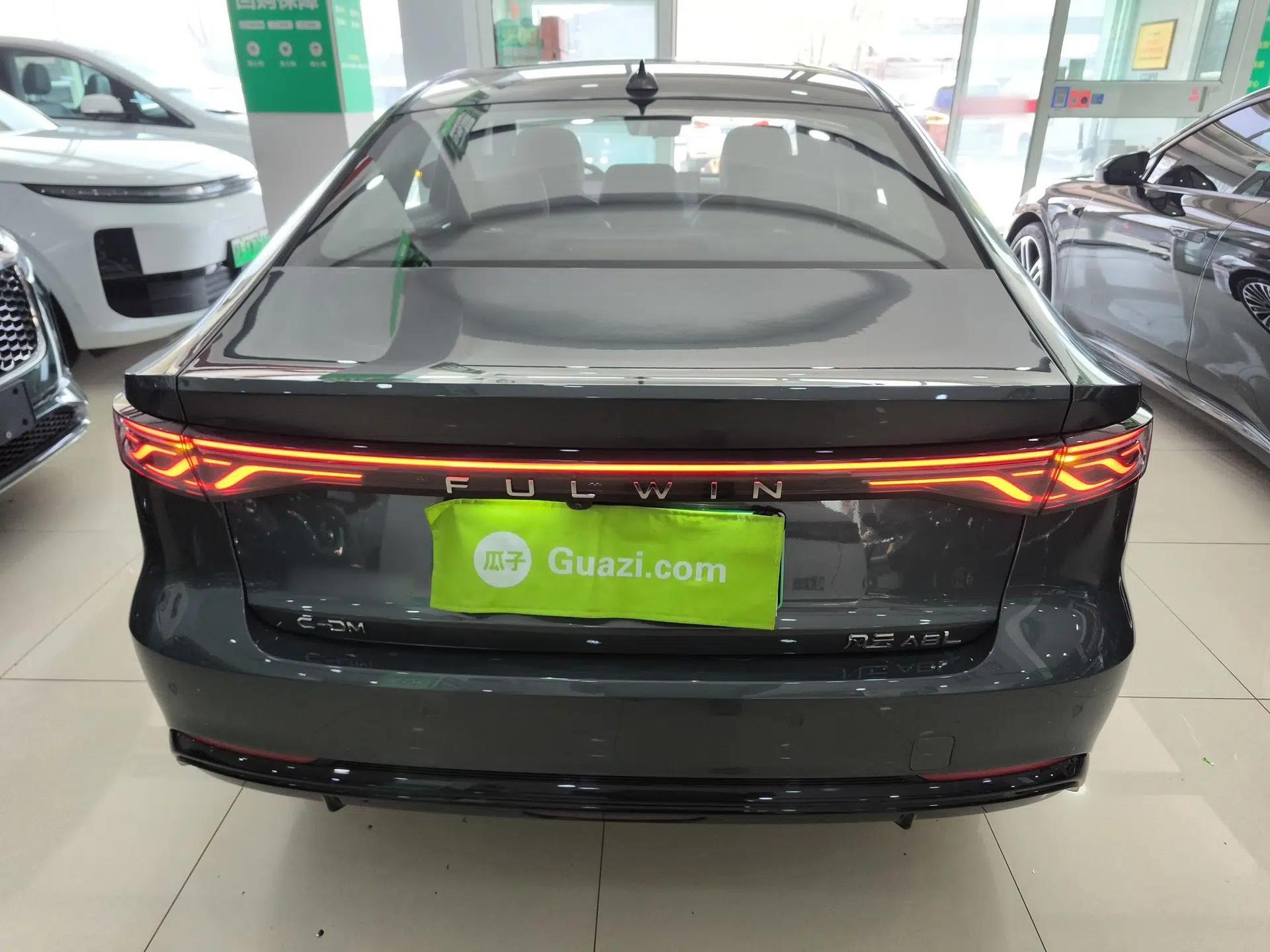 Chery Fengyun A8L 2025 1.5 TGDI 145 km Luxury Version — миниатюра 5
