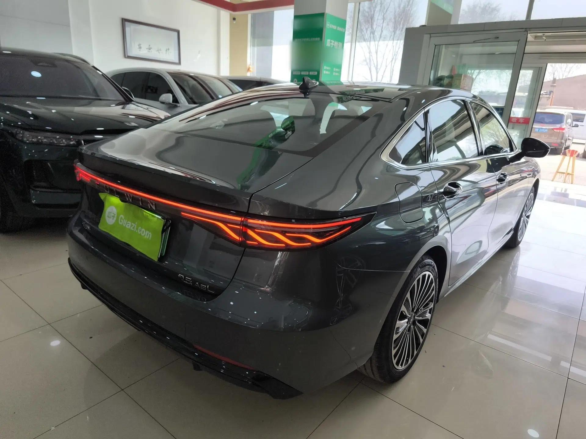 Chery Fengyun A8L 2025 1.5 TGDI 145 km Luxury Version — миниатюра 6