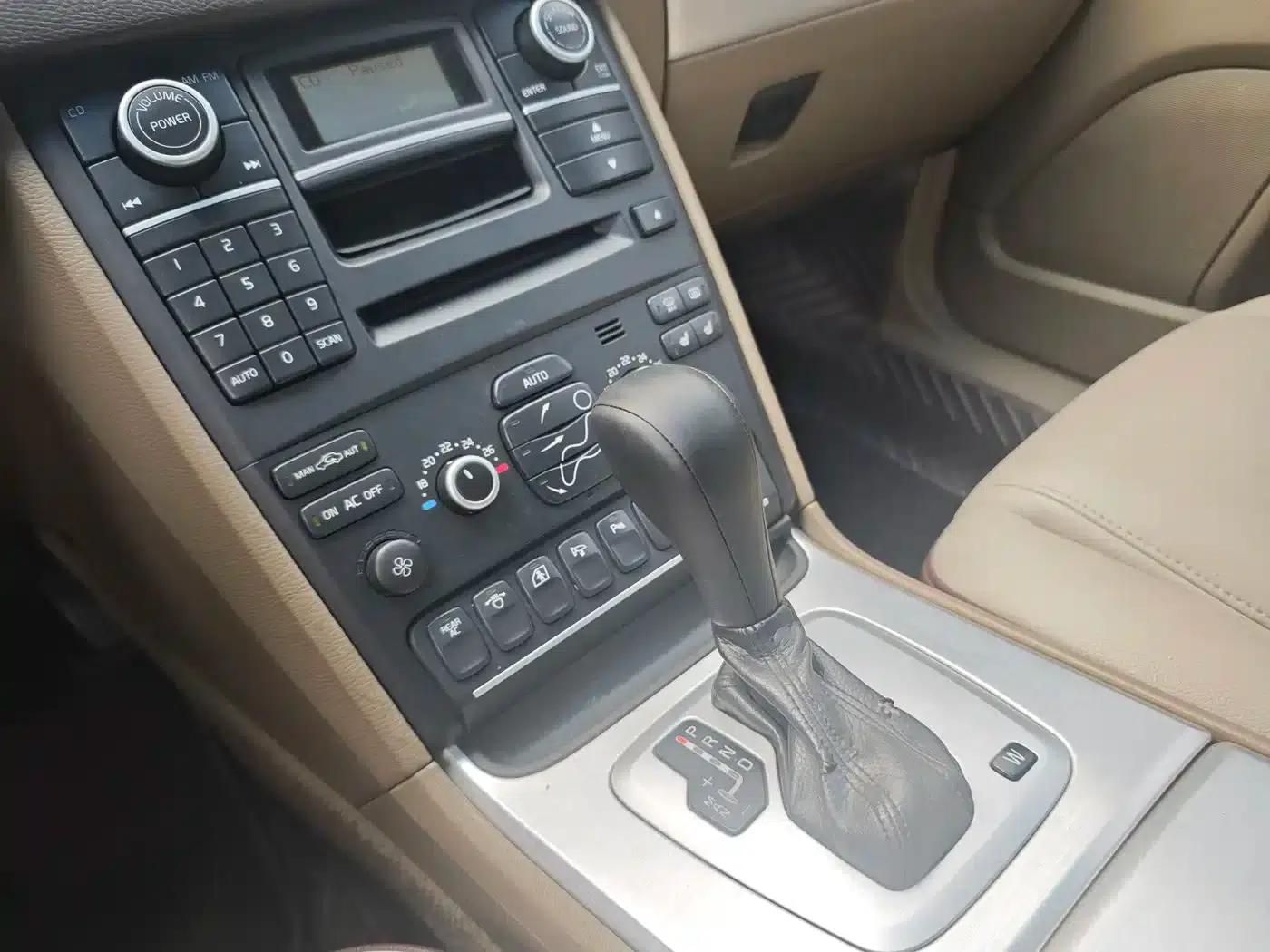 2014 XC Classic T5 Luxury Edition — миниатюра 19