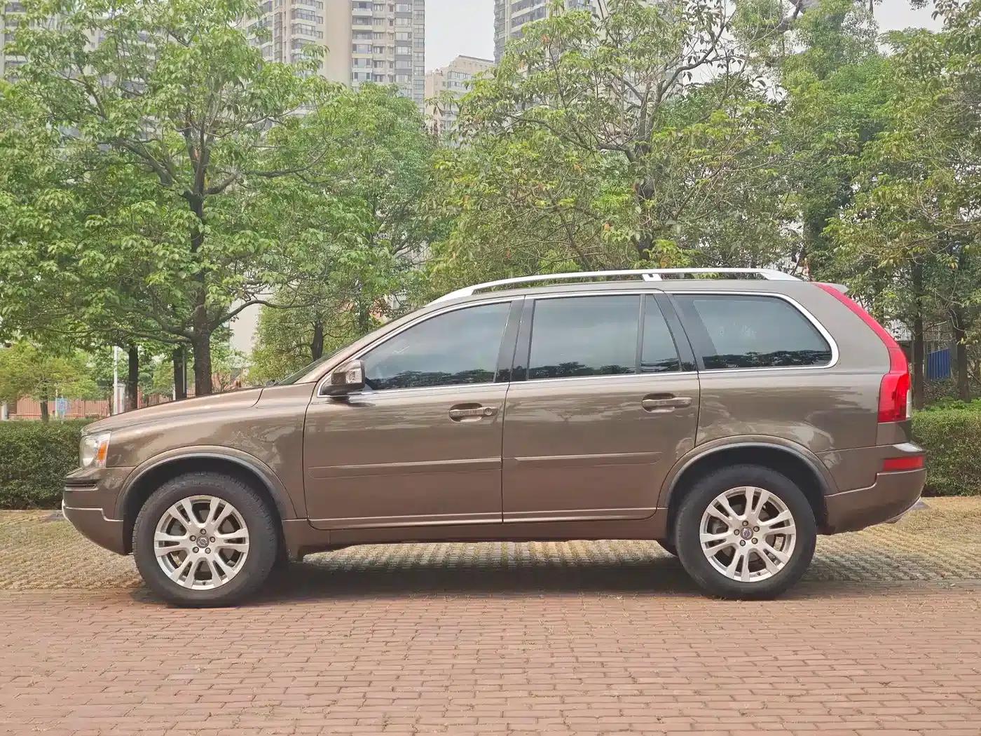 2014 XC Classic T5 Luxury Edition — миниатюра 4