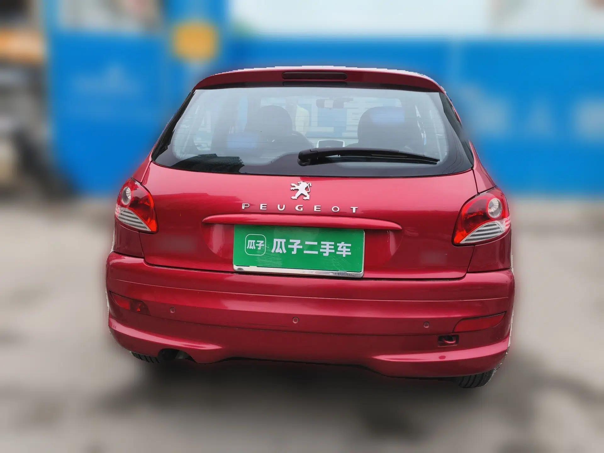Peugeot 207 2011 Hatchback 1.4L Manual Yule Edition — миниатюра 5