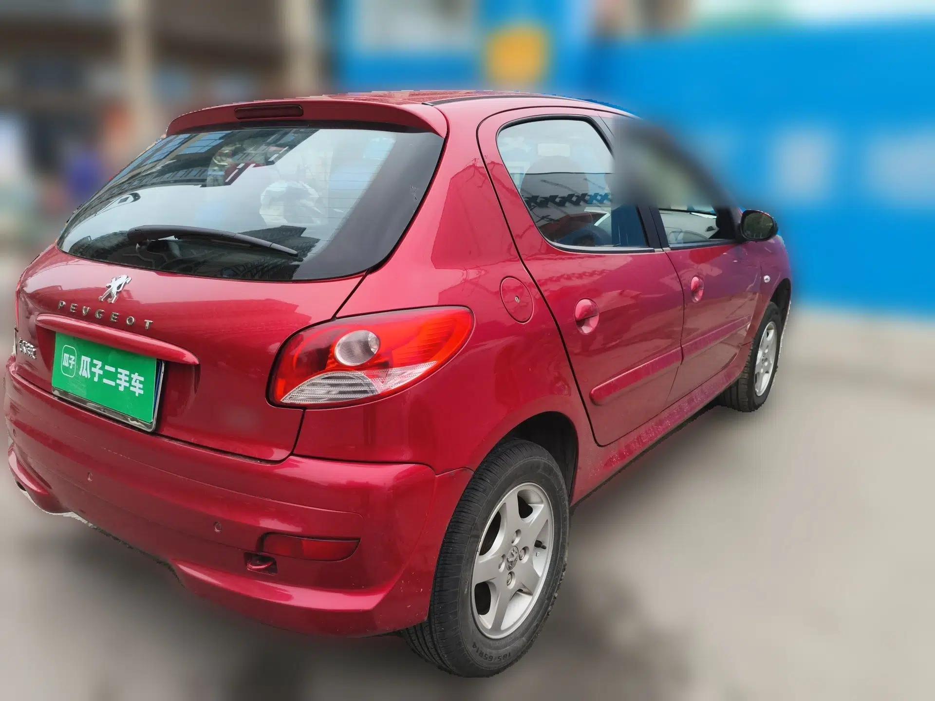 Peugeot 207 2011 Hatchback 1.4L Manual Yule Edition — миниатюра 6