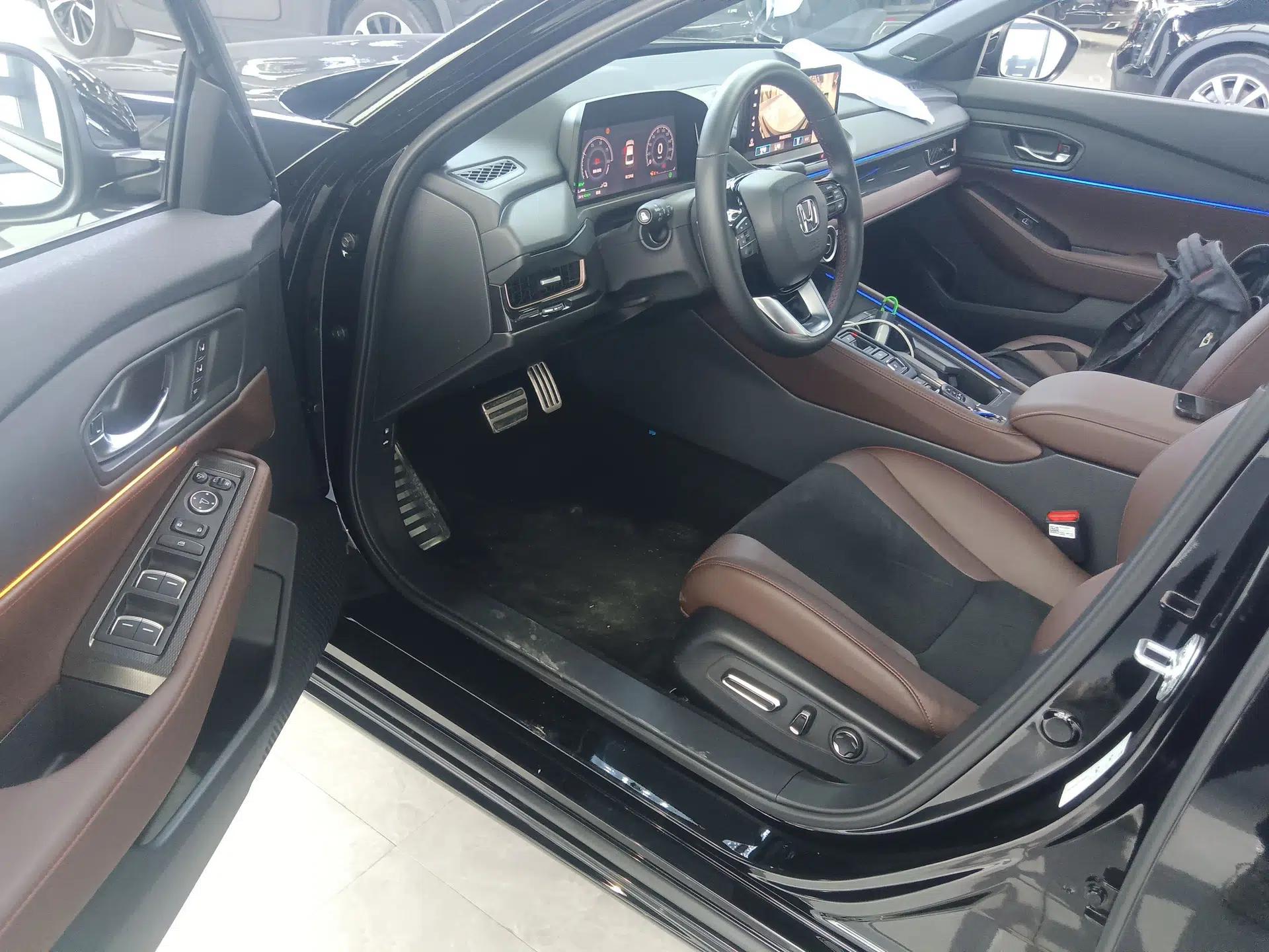 Honda Inspire New Energy 2025 Model—e:PHEV Smart Shine Version — миниатюра 19