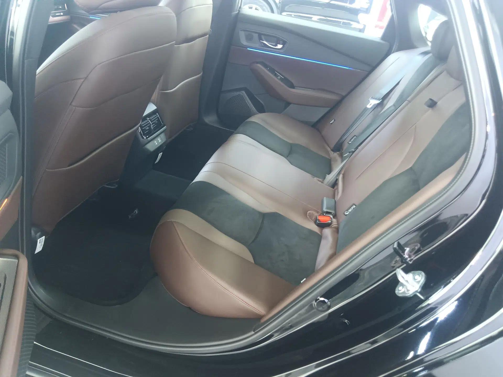 Honda Inspire New Energy 2025 Model—e:PHEV Smart Shine Version — миниатюра 20