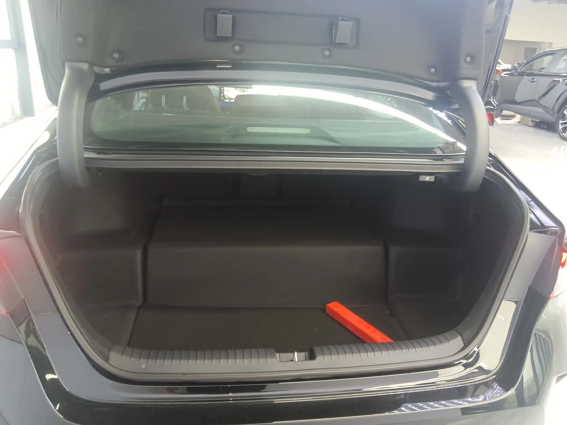 Honda Inspire New Energy 2025 Model—e:PHEV Smart Shine Version — миниатюра 22