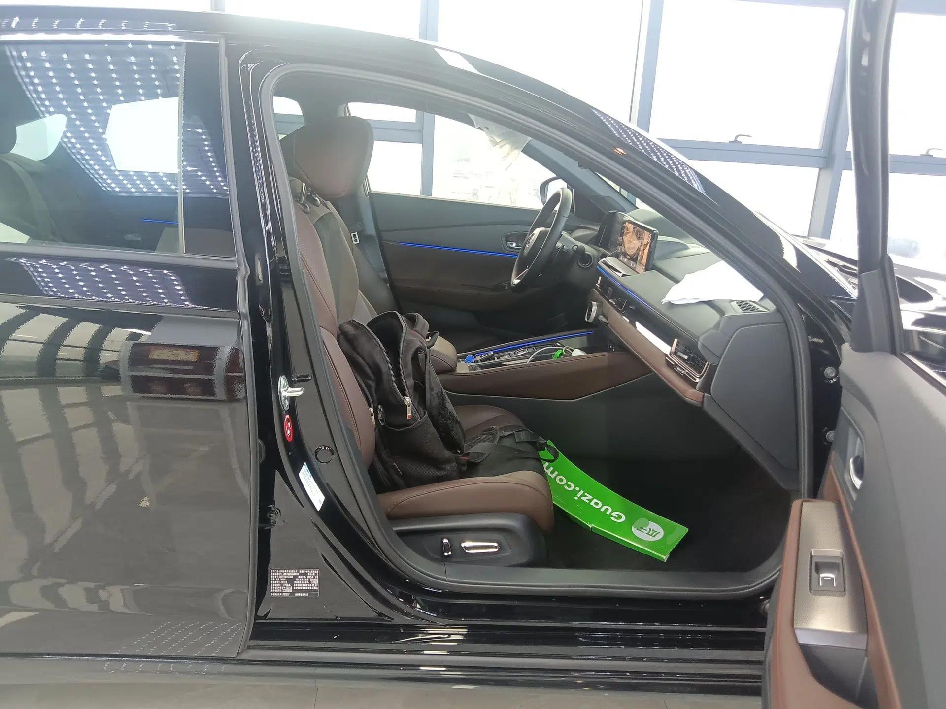 Honda Inspire New Energy 2025 Model—e:PHEV Smart Shine Version — миниатюра 23