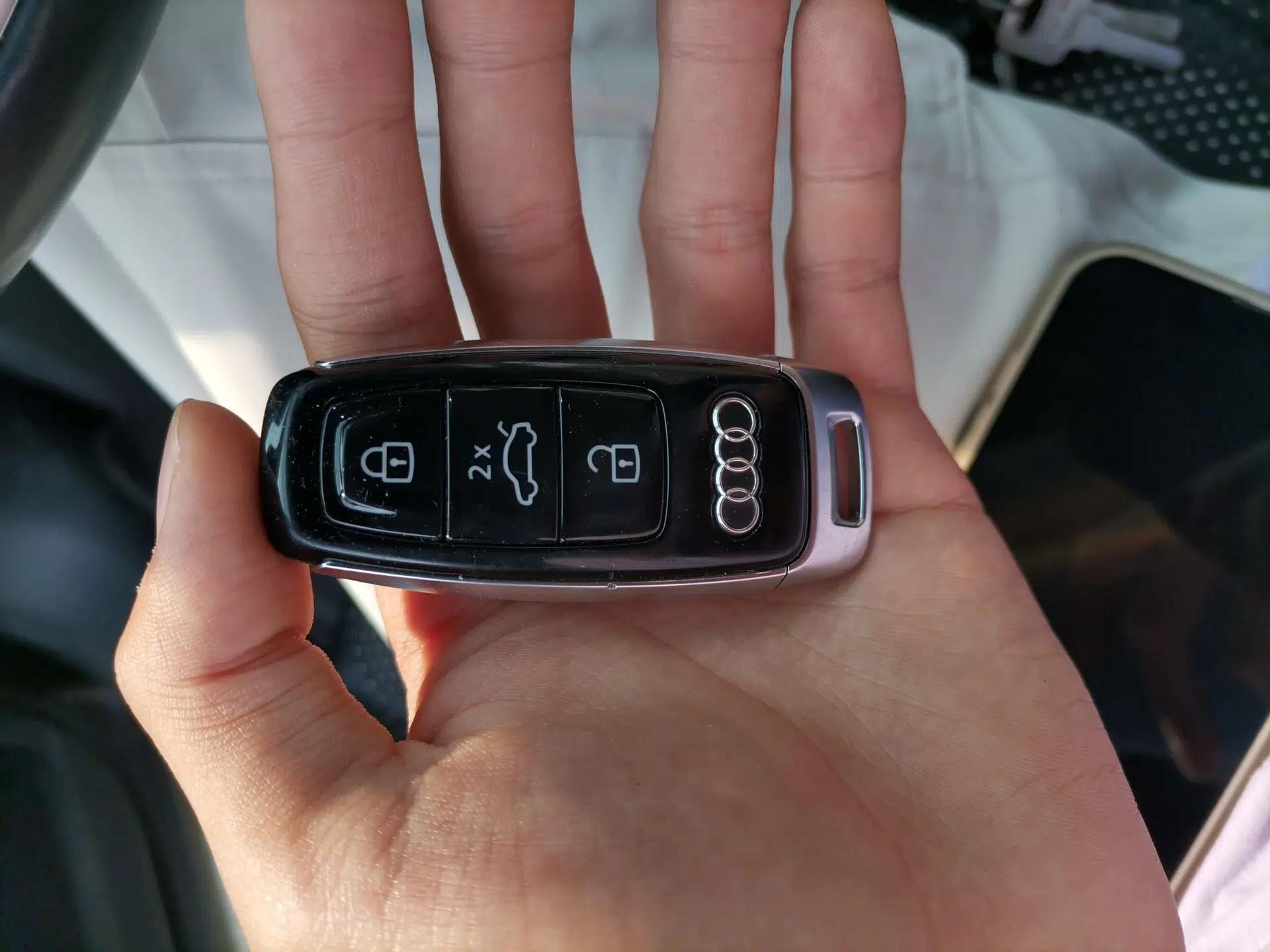 Audi e-tron 2019 55 quattro Technology Edition — миниатюра 9