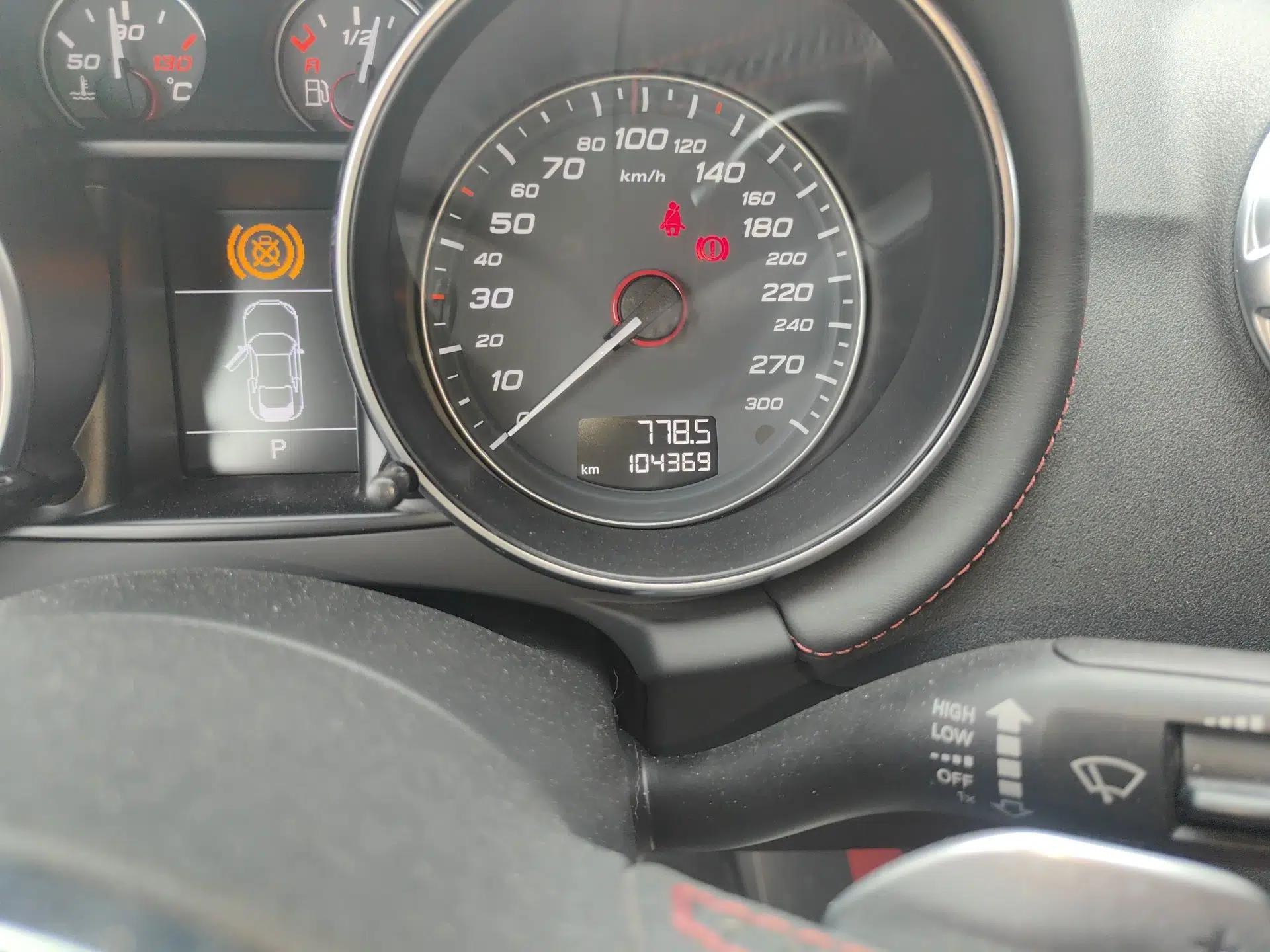 Audi TTS 2011 TTS Coupe 2.0TFSI quattro — миниатюра 13