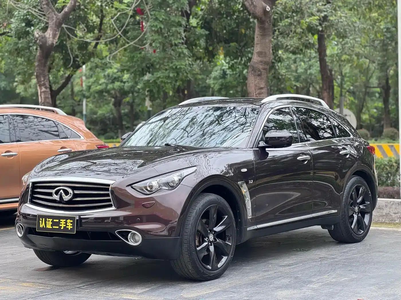 Infiniti QX70 2013 3.7L Standard Edition — миниатюра 1