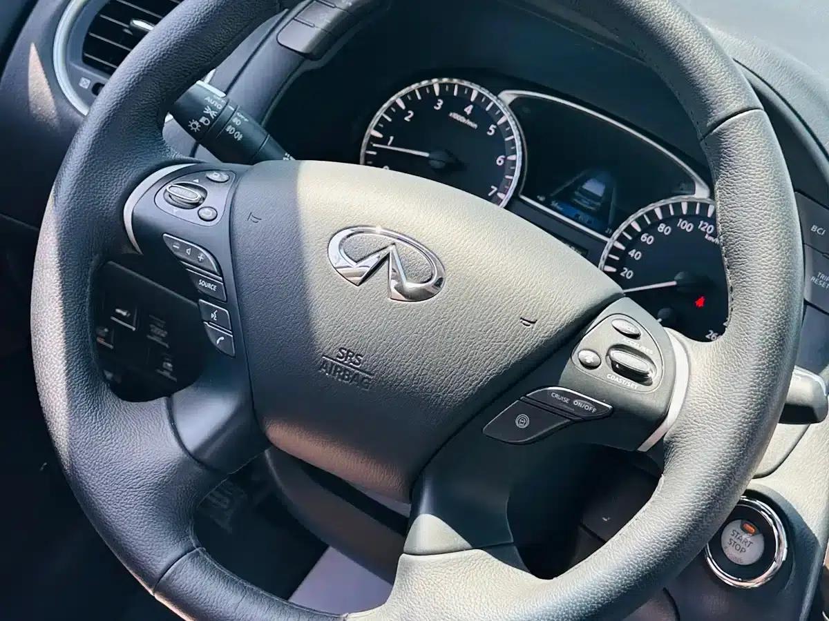 Infiniti JX 2013 JX35 AWD All-Terrain Edition — миниатюра 19