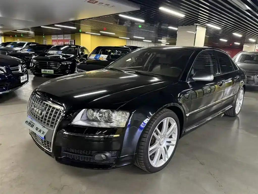 2007 Audi S8, S8 5.2 — миниатюра 1