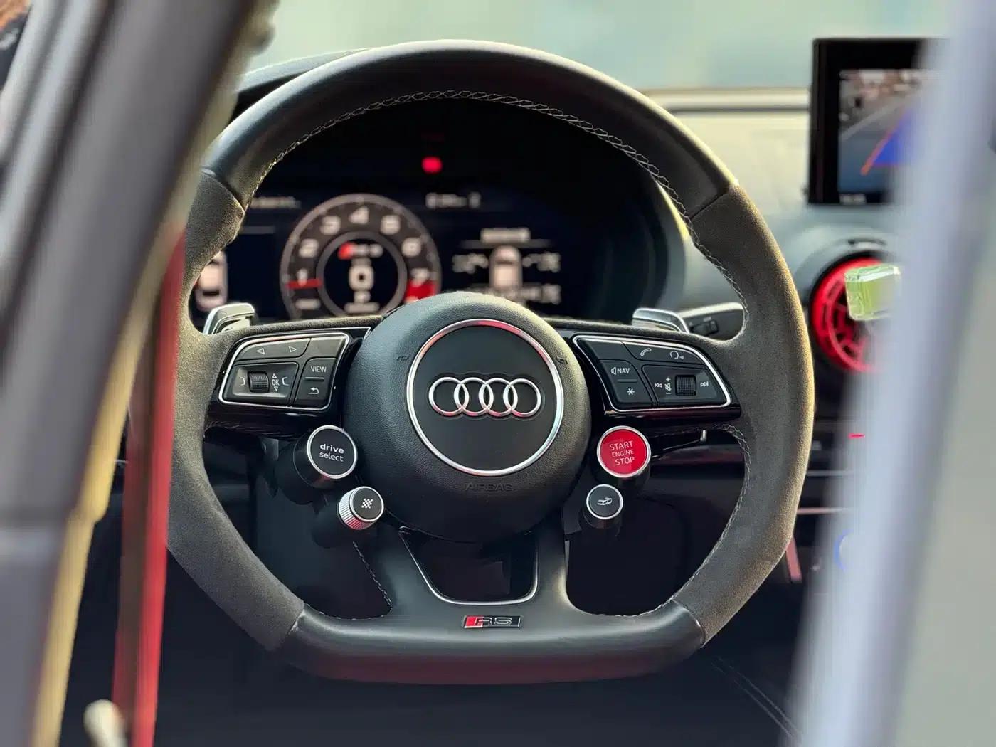 Audi RS 3 2017 RS 3 2.5T Limousine — миниатюра 11
