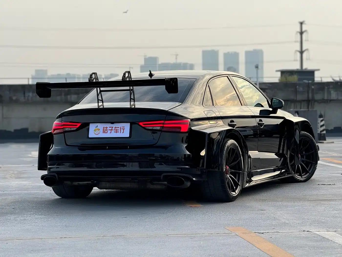 Audi RS 3 2017 RS 3 2.5T Limousine — миниатюра 5