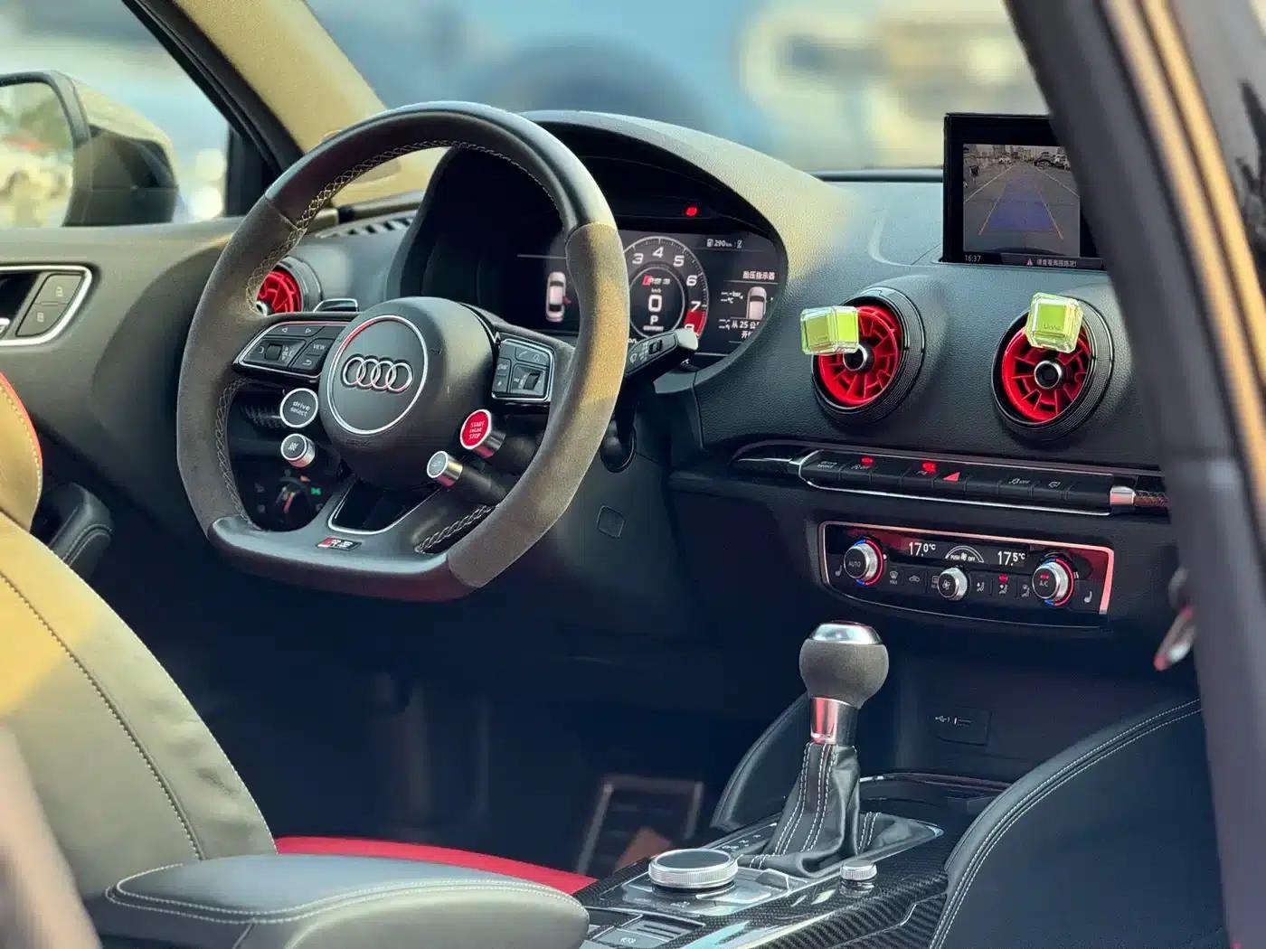 Audi RS 3 2017 RS 3 2.5T Limousine — миниатюра 8
