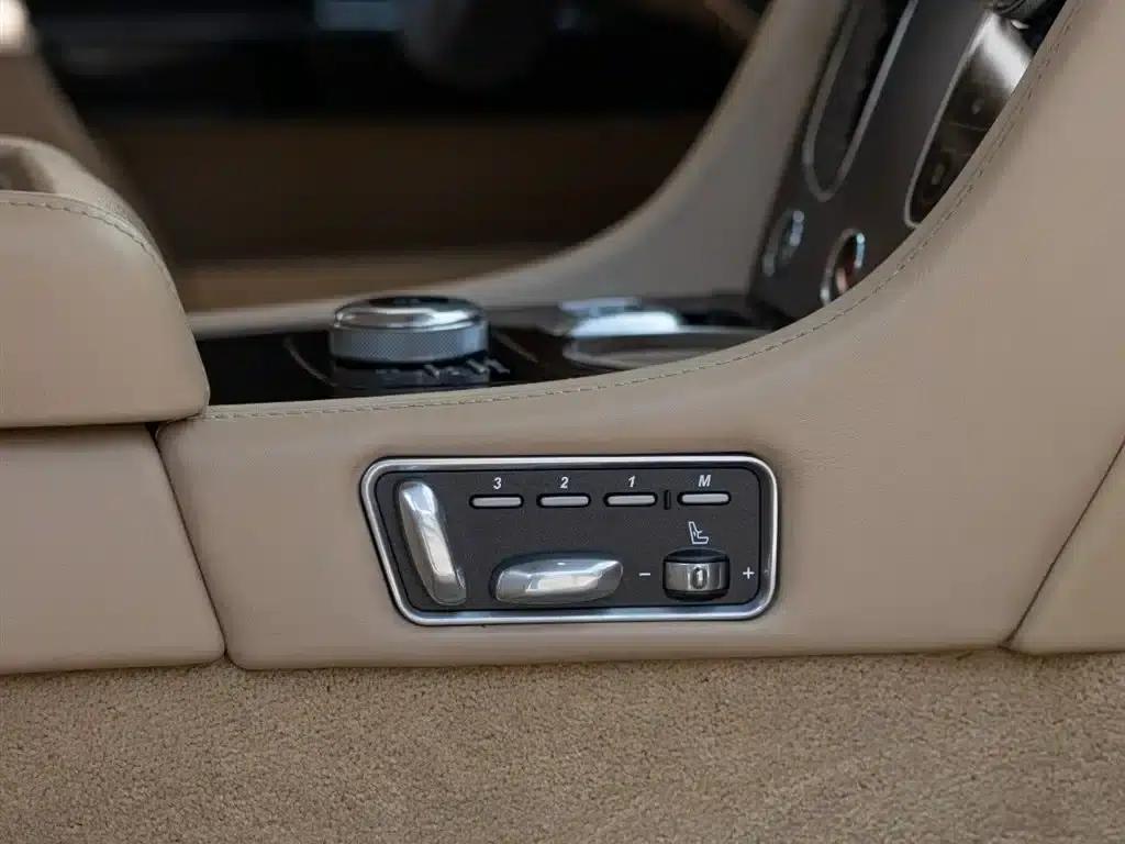 2017 Rapide 6.0L S — миниатюра 19