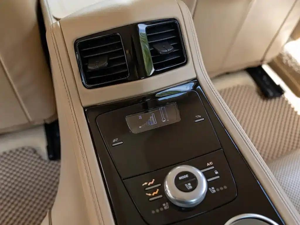 2017 Rapide 6.0L S — миниатюра 22