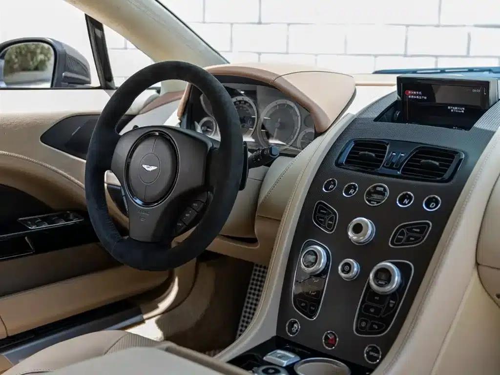 2017 Rapide 6.0L S — миниатюра 10