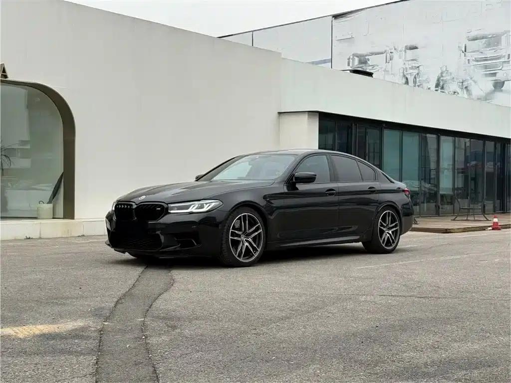 2021 BMW M5 — миниатюра 1